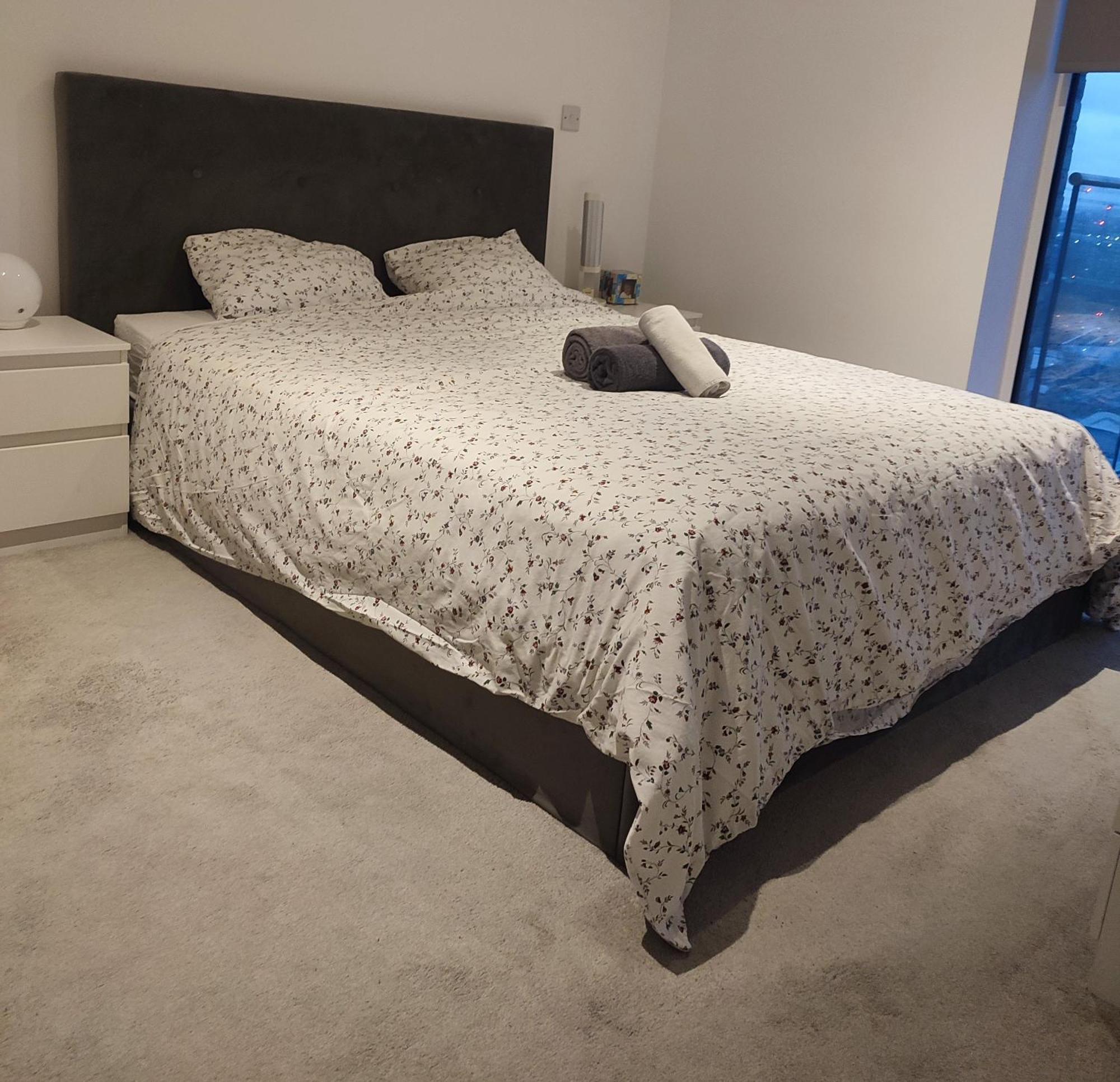 2 Bedroom 2 Bath 1 Ensuite In Roya Asenal Beautiful Views & Parking London Eksteriør bilde